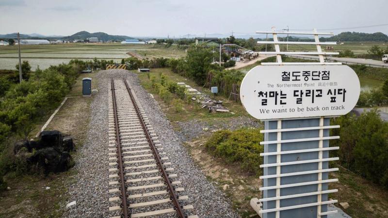 Một tuyến đường sắt của Hàn Quốc dừng lại trước biên giới với Triều Tiên - Ảnh: Getty/Bloomberg.