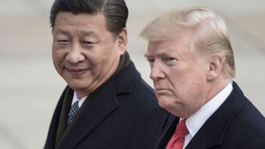 Chủ tịch Trung Quốc Tập Cận Bình (trái) và Tổng thống Mỹ Donald Trump tại Bắc Kinh tháng 11/2017 - Ảnh: Getty/CNBC.