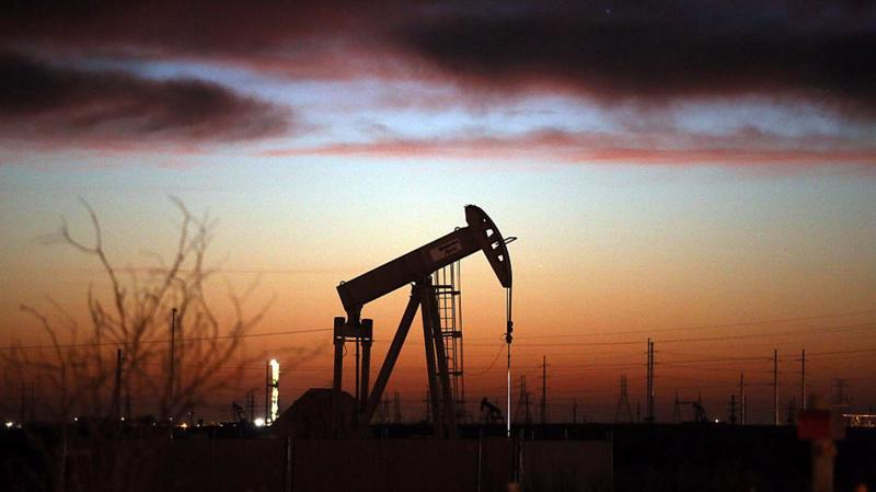 Tính từ đầu năm, giá dầu đã tăng hơn 30% - Ảnh: Getty/CNBC.