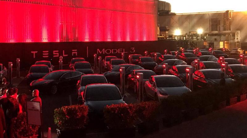 Model 3 là mẫu xe chủ lực của Tesla - Ảnh: Reuters.
