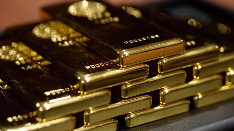 Năm ngoái, các ngân hàng trung ương trên thế giới mua tổng cộng 651,5 tấn vàng - Ảnh: Bloomberg.