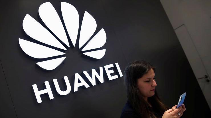 Logo Huawei tại một cửa hiệu của công ty này ở Chile hôm 18/7/2019 - Ảnh: Reuters.
