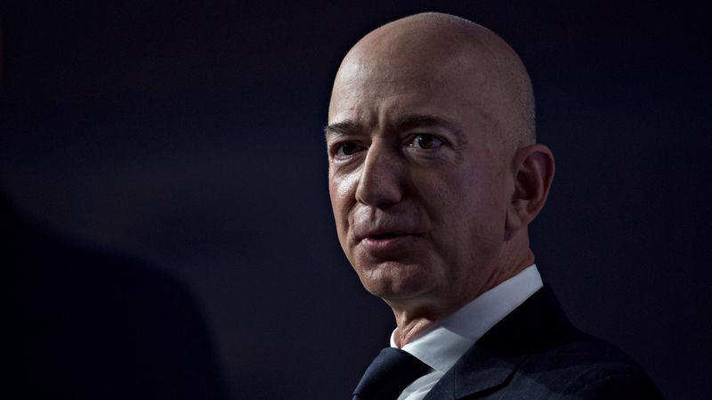 Tỷ phú giàu nhất thế giới Jeff Bezos - Ảnh: Bloomberg.