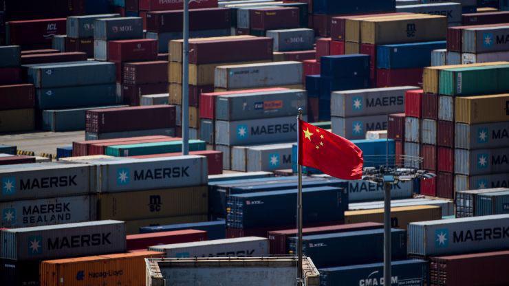 Những container hàng hóa ở cảng nước sâu Yangshan, Thượng Hải, Trung Quốc, tháng 4/2018 - Ảnh: Getty/CNBC.