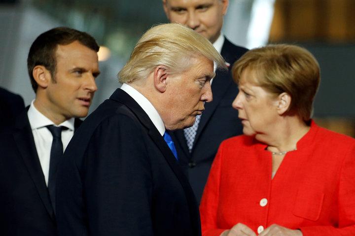 Tổng thống Mỹ Donald Trump trong một cuộc gặp với các nhà lãnh đạo châu Âu ở Brussels, Bỉ ngày 25/5 - Ảnh: Reuters.<br>