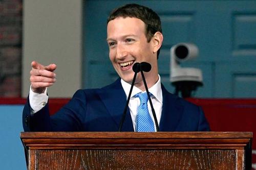 Nhà đồng sáng 
lập, giám đốc điều hành (CEO) của Facebook, Mark Zuckerberg, tuyên bố sẽ không để lại khối tài sản tỷ USD cho con - Ảnh: Getty Images.<br>
