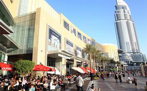 Dubai hiện đã có vô số siêu thị và khách sạn, gồm Dubai Mall - Ảnh: Business Insider.<br>