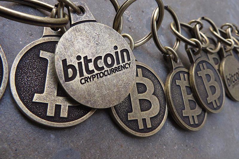 Nhiều nhà phân tích cho rằng mức độ quan tâm của giới đầu tư đối với 
Bitcoin đang gia tăng trước khả năng diễn ra một đợt chia tách mới của 
đồng tiền ảo này vào tháng 11 tới.