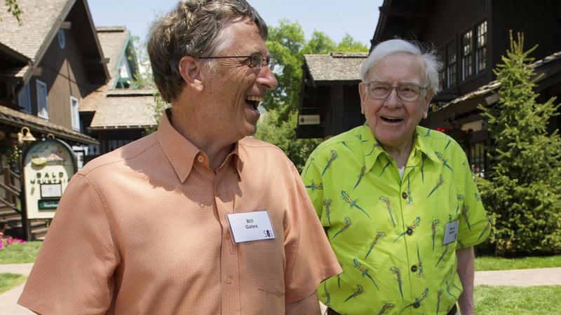 Tỷ phú Bill Gates (trái) và Warren Buffett - Ảnh: Getty Images.
