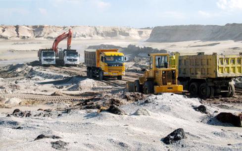 Mỏ Thạch Khê (Thạch Hà, Hà Tĩnh) là mỏ sắt lớn nhất Đông Nam Á, được phát hiện từ năm 1960, với trữ lượng khoảng 544 triệu tấn. Dự án đầu tư khai thác và tuyển quặng sắt mỏ Thạch Khê do TIC làm chủ đầu tư được khởi công từ 2009 - Ảnh: Báo Hà Tĩnh.