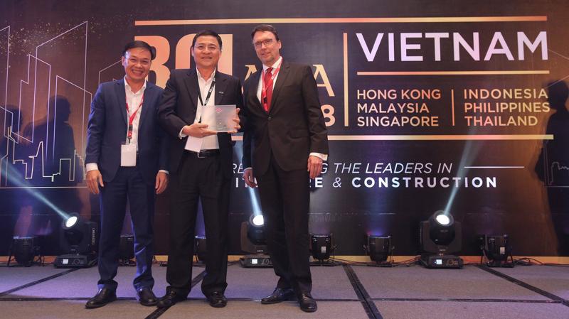 Tập đoàn FLC vinh dự nhận giải thưởng BCI Asia Awards 2018 - Top 10 Chủ đầu tư Bất động sản hàng đầu Việt Nam 2018.