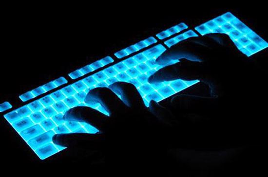Từ đầu tháng 6 tới nay, nhiều địa chỉ web của Việt Nam đã bị hacker nước ngoài tấn công.