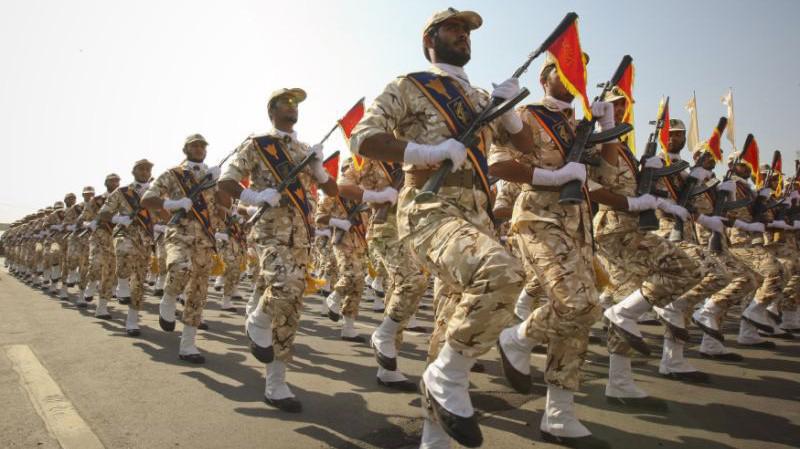 Lực lượng Vệ binh Cách mạng Hồi giáo Iran trong một buổi diễu hành vào năm 2011 - Ảnh: Reuters. 