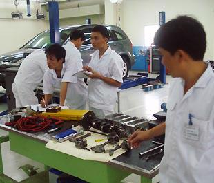 Honda Việt Nam thường xuyên thực hiện các chương trình hỗ trợ đào tạo nghề tại Việt Nam.