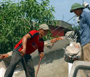 Dự kiến năm 2008 sẽ có thêm 1,6 triệu người có việc làm - Ảnh: Việt Tuấn.