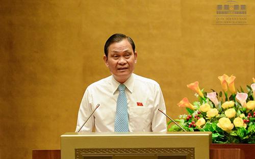 Bộ trưởng Bộ Nội vụ Nguyễn Thái Bình đã nhiều lần nhận chất vấn về chất lượng đội ngũ cán bộ, công chức.<br>