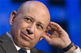 Năm ngoái, CEO Blankfein của Goldman từ chối nhận thưởng. Năm 2007, ông được trả 67,5 triệu USD, mức thù lao kỷ lục ở Phố Wall.