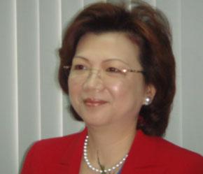 Bà Eva Cheung.