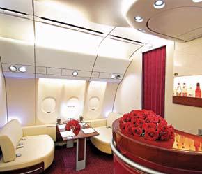 Khoang dành cho thương gia hạng 5 sao trên máy bay của Qatar Airways.