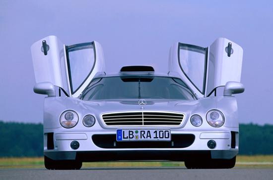 CLK GTR dự kiến đem về cho Mercedes-Benz khoản tiền 1,5 triệu USD sau buổi đấu giá - Ảnh: Netcarshow.