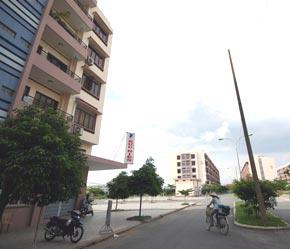 Các nhà đầu tư nước ngoài đang có "cuộc đua" giành những khu đất đẹp tại thành phố - Ảnh: Việt Tuấn.