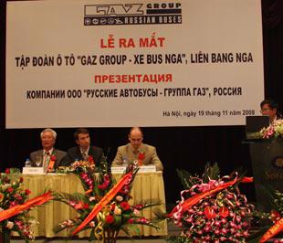 Lễ ra mắt tập đoàn ôtô Gaz tại Việt Nam.