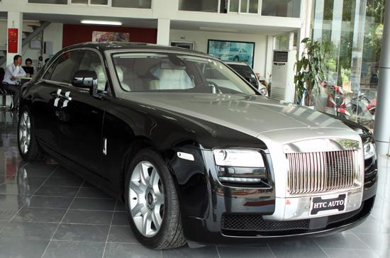 Rolls-Royce Ghost đầu tiên tại Hà Nội - Ảnh: Bobi.