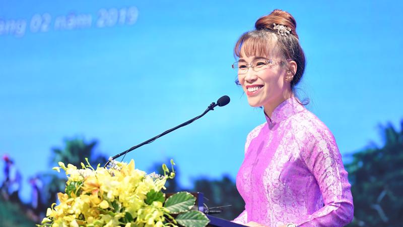 Tổng giám đốc hãng hàng không Vietjet, bà Nguyễn Thị Phương Thảo có bài phát biểu cuốn hút tại hội nghị và chia sẻ những con số ấn tượng về hoạt động của hãng tại khu vực miền Trung - Tây Nguyên.