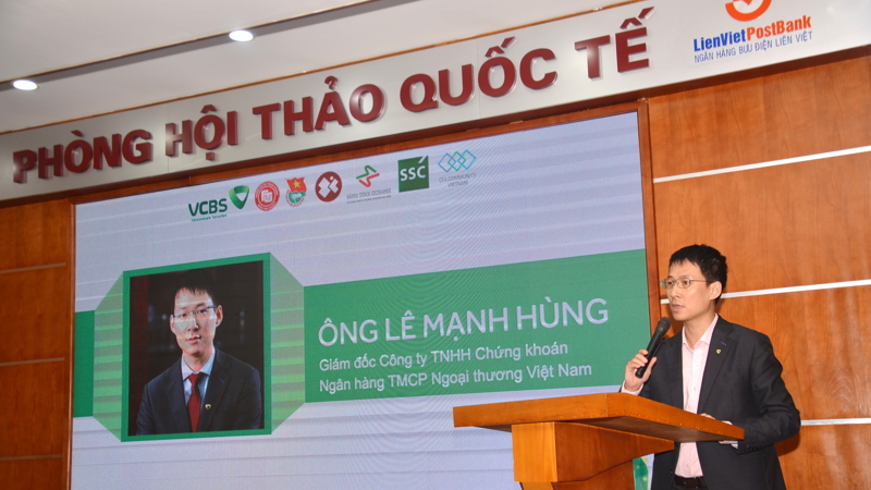 Ông Lê Mạnh Hùng - Giám đốc VCBS phát biểu tại buổi họp báo.