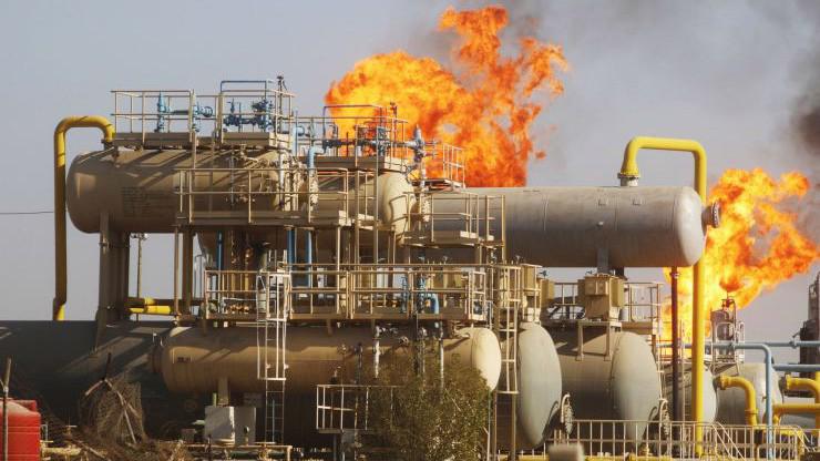 Một mỏ dầu ở Basra, Iraq tháng 10/2016 - Ảnh: Reuters/CNBC.