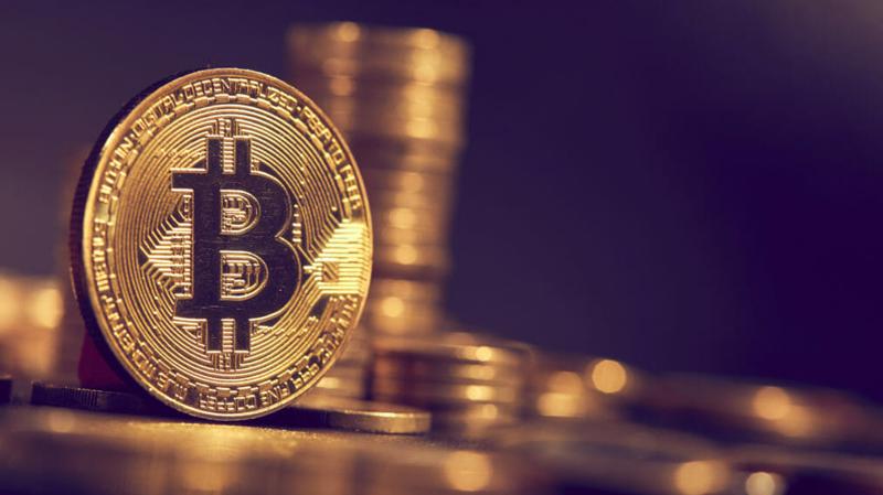 Năm nay, giá Bitcoin đã tăng 300%.