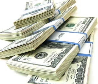 Người Việt Nam đang lo ngại sâu sắc về USD trong bối cảnh hệ thống tài chính của nước Mỹ tiếp tục ngập sâu trong rắc rối.