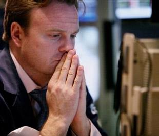 Trong tháng 2/2009, chỉ số Dow Jones mất 11,72%, chỉ số S&P giảm 11% và chỉ số Nasdaq hạ 6,7% - Ảnh: Reuters.