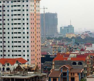 Sau hơn một năm cực thịnh, cùng với những khó khăn chung của nền kinh tế, thị trường địa ốc bước vào giai đoạn suy thoái kể từ nửa cuối quí 1/2008 đến nay - Ảnh: Việt Tuấn.