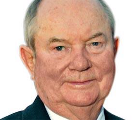 Jerry Perenchio năm nay đã bước sang tuổi 74.