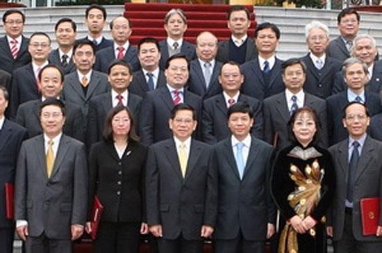 Chủ tịch nước gặp mặt và trao quyết định bổ nhiệm cho các cán bộ ngoại giao Việt Nam được cử làm Đại sứ, Tổng lãnh sự và Đại diện tại một số nước - Ảnh: Nguyễn Khang.