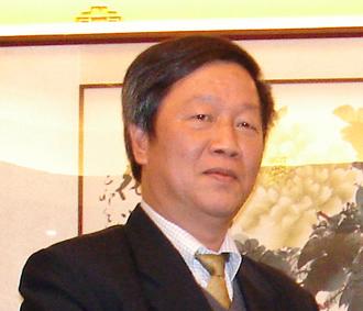 Hỏi chuyện ông Phùng Đắc Lộc, Tổng thư ký Hiệp hội bảo hiểm Việt Nam.