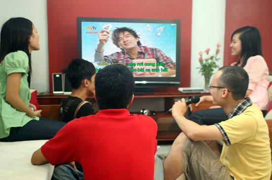 IPTV có thể cung cấp các dịch vụ độc đáo như hát karaoke, truyền hình theo yêu cầu, chơi game, tra cứu thông tin, lưu trữ...