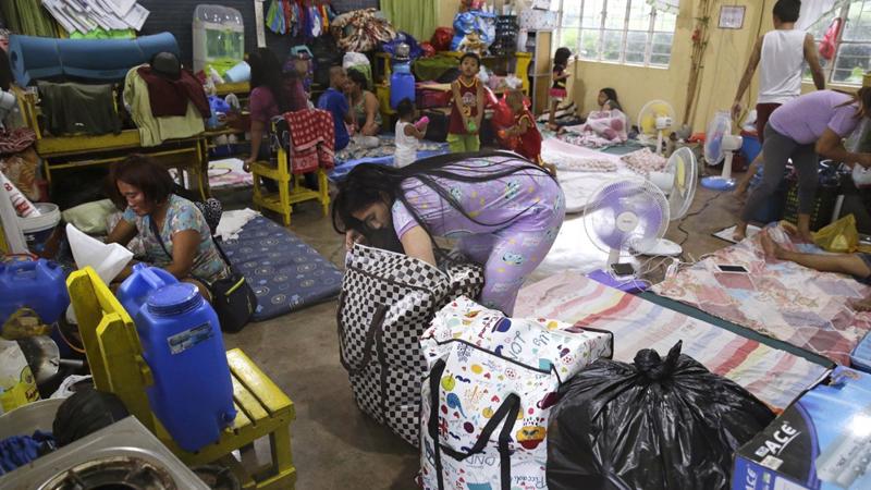 Hàng trăm nghìn người Philippines đã được sơ tán để tránh bão Mangkhut - Ảnh: AP.