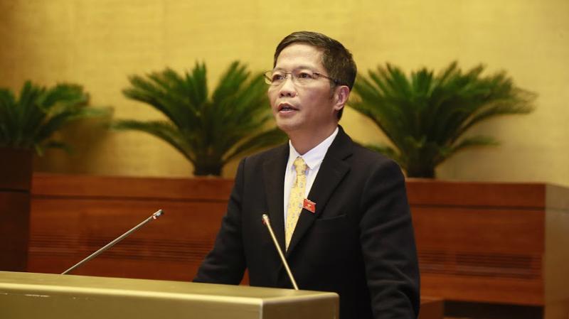 Bộ trưởng Bộ Công Thương Trần Tuấn Anh trả lời chất vấn - Ảnh : Quang Phúc 