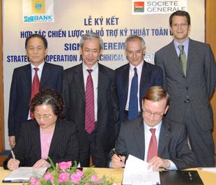 Tháng 8/2008, SeABank chính thức bán 15% cổ phần cho Société Générale (Pháp).
