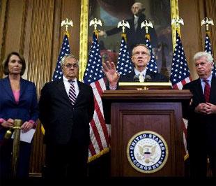 Các quan chức trong Quốc hội Mỹ tại một cuộc họp báo về kế hoạch giải cứu ngành tài chính ngày 28/9 - Ảnh: Bloomberg.