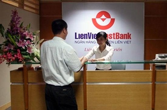 Một yếu tố tác động đến kết quả hoạt động của LienVietPostBank trong năm 2011 là sự kiện VNPost góp vốn.