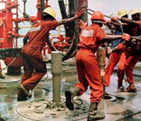 Như vậy, kể từ đầu năm ngoái, đã có hơn 200 người nước ngoài bị bắt cóc tại Nigeria, nguồn cung cấp dầu thô lớn thứ 4 của Mỹ.