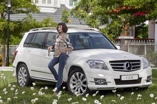 Câu lạc bộ những người nổi tiếng Mercedes vừa có thêm thành viên mới là siêu mẫu Thanh Hằng.