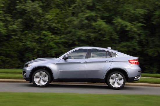Mẫu X6 phiên bản 2011 của BMW nằm trong diện thu hồi - Ảnh: Edmunds.