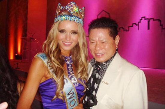 Ông Hoàng Kiều, người nắm 30% cổ phần Công ty Du lịch Tiền Giang, và Hoa hậu Thế giới 2008 Ksenia Sukhinova.