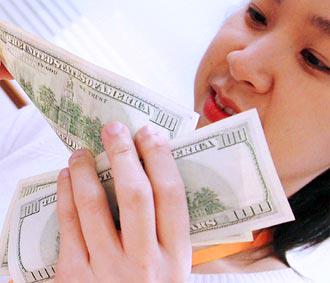 Người dân bình thường Thái Lan có thể mở tài khoản bằng USD với số tiền 100.000 USD.