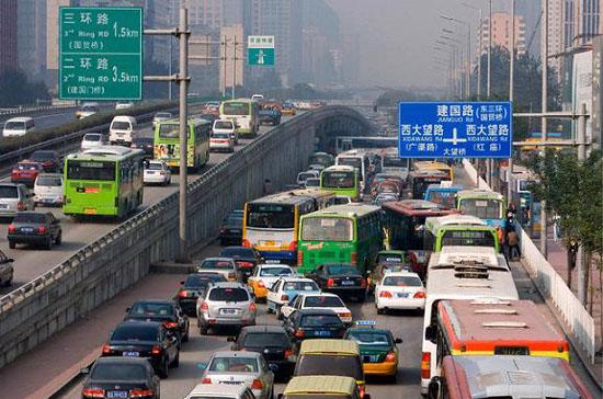 Trung Quốc đầu tư gần 15 tỷ USD phát triển xe sạch - Ảnh: Corbis.