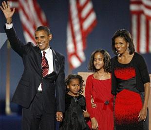 Ông Barack Obama đã chính thức trở thành vị tổng thống da màu đầu tiên của Hợp chủng quốc Hoa Kỳ - Ảnh: AP.